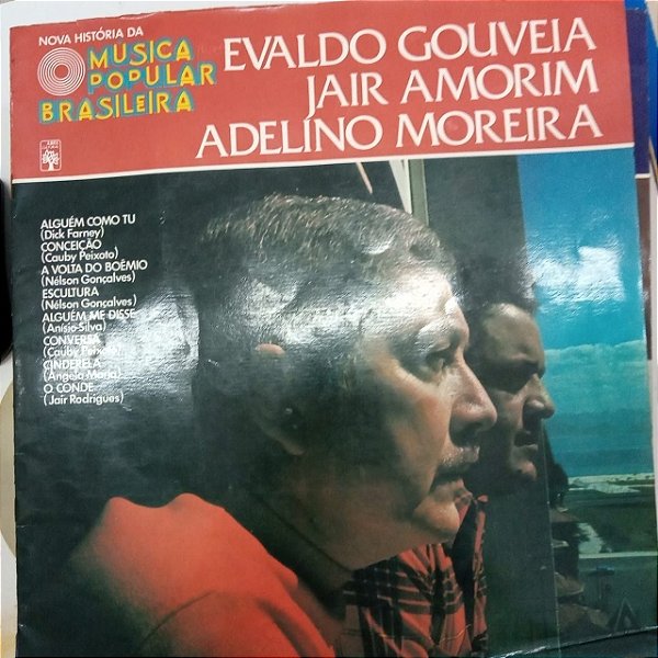 Disco de Vinil Nova História da Música Popuçar Brasileira Interprete Evaldo Gouveia/jair Amorim /adelino Moreira (1977) [usado]