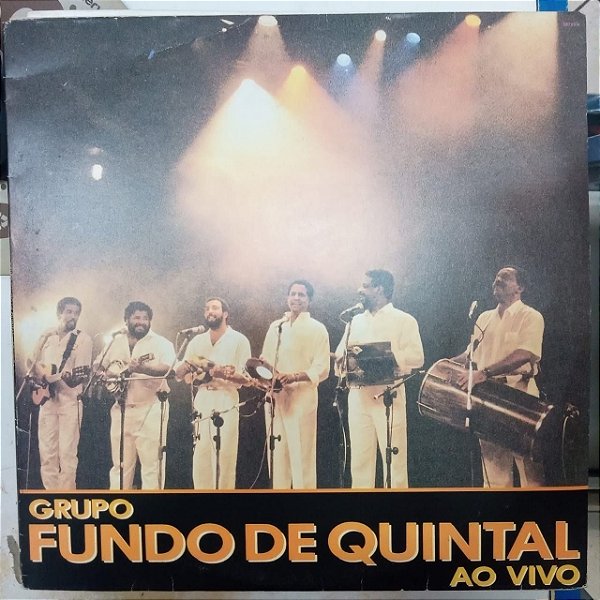 Disco de Vinil Grupo Fundo de Quintal ao Vivo Interprete Grupo Fundo de Quintal (1990) [usado]