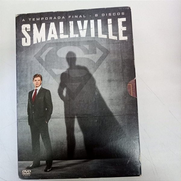 Dvd Smallville - a Temporada Final - Seis Discos Editora Alfred Gough [usado]