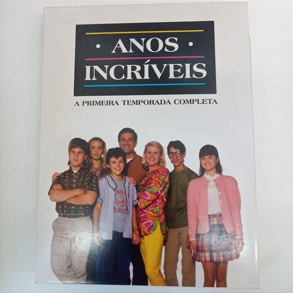 Dvd Anos Incriveis - a Primeira Tremporada Completa /box com Dois Dvds Editora Michael Dunner [usado]
