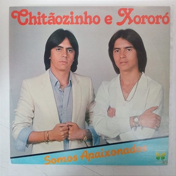 Disco de Vinil Chitãozinho e Xororo - Somos Apaixonados Interprete Chitãozinho e Xororo (1982) [usado]