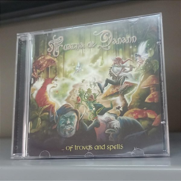 Cd ... Of Trovas And Spells Interprete Tuatha de Danann (2021) [usado]