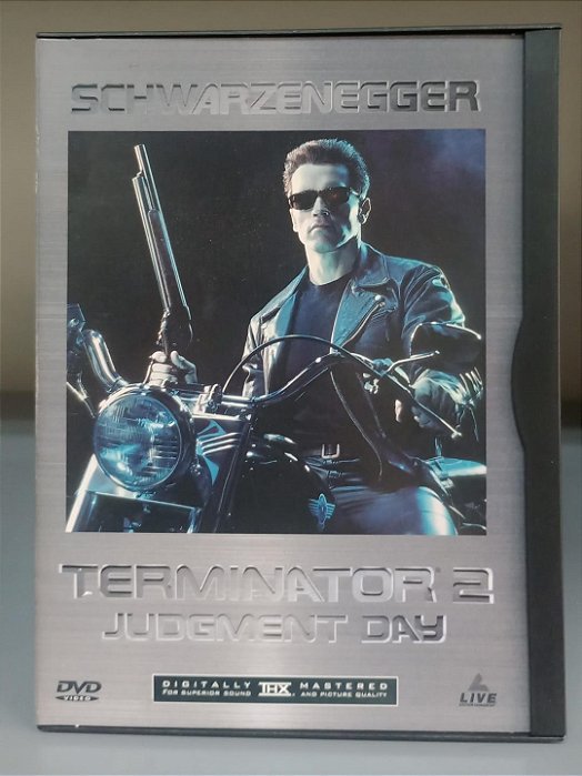 Dvd Terminator 2 [exterminador do Futuro 2] Editora James Cameron [usado]