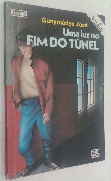 Livro Uma Luz no Fim do Túnel Autor José, Ganymédes (1995) [usado]