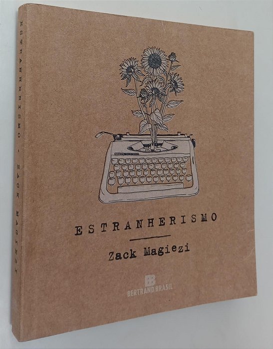 Livro Estranheirismo Autor Magiezi, Zack (2016) [seminovo]