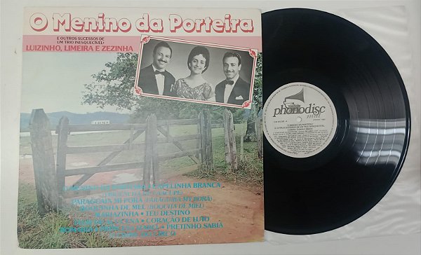 Disco de Vinil Luzinho, Limeira e Zezinha - o Menino da Porteira e Ouros Sucessos de um Trio Inesquecível (1986) Interprete Luzinho, Limeira e Zezinha (1986) [usado]