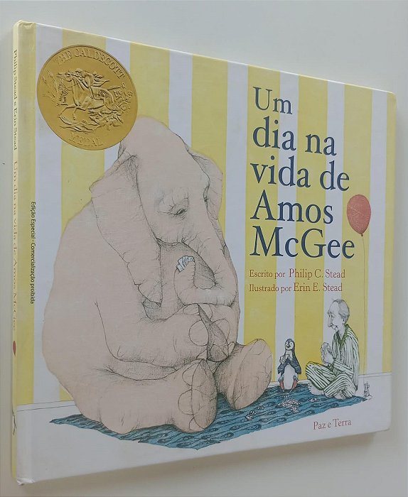 Livro um Dia na Vida de Amos Mcgee Autor Stead, Philip C. (2010) [seminovo]