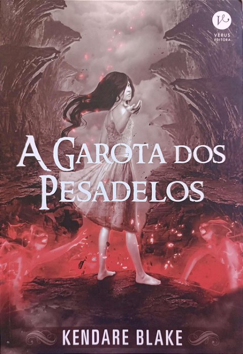 Livro a Garota dos Pesadelos Autor Blake, Kendare (2018) [seminovo]