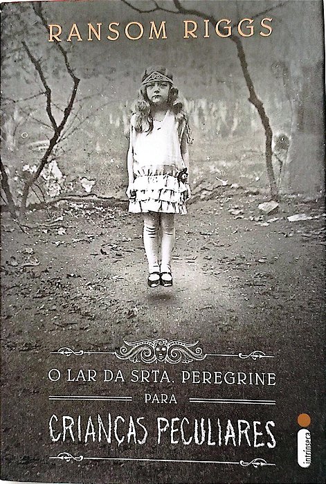 Livro o Lar da Srta. Peregrine para Crianças Peculiares Autor Riggs, Ransom (2017) [seminovo]
