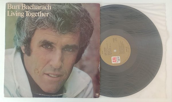 Disco de Vinil Living Together [lp 1974] Interprete Burt Bacharach (1974) [usado]