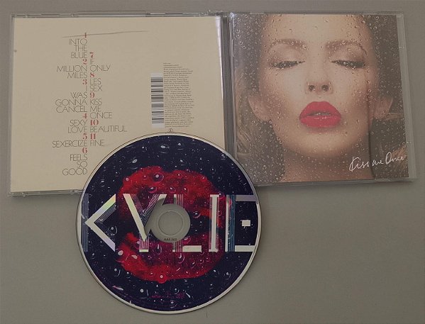 Cd Kiss Me Once Interprete Kylie (2014) [seminovo]