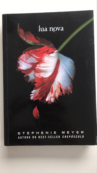 Livro Lua Nova Autor Meyer, Stephenie (2008) [usado]