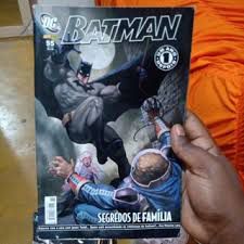 Gibi Batman Nº 55 Autor Segredos de Familia - 1 Ano Depois [usado]