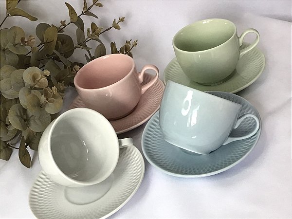 Xicara de Chá com Pires em Porcelana - 4 Peças