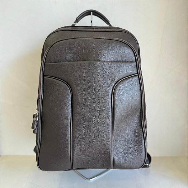 Mochila em couro legítimo