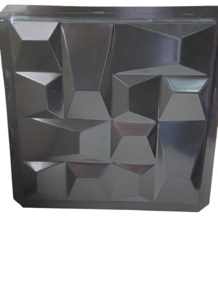 Forma 24 - ABS Preto 1,8mm Gesso/Cimento - Cunha Prisma 40 x 40 cm
