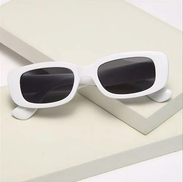 Óculos branco quadrado