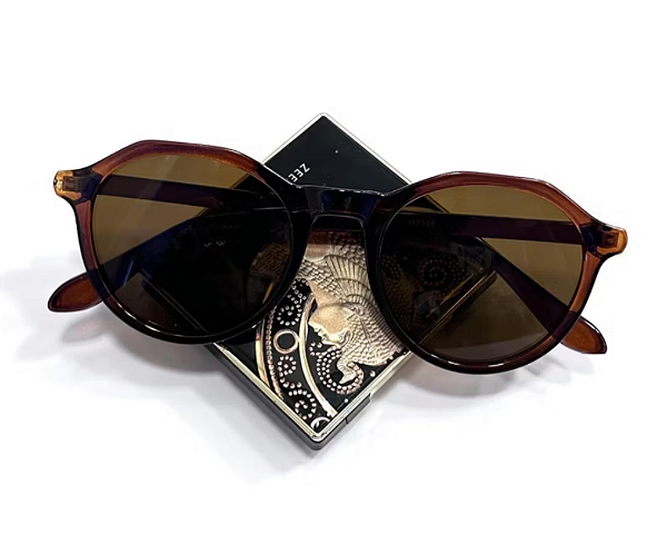 Óculos redondo marrom