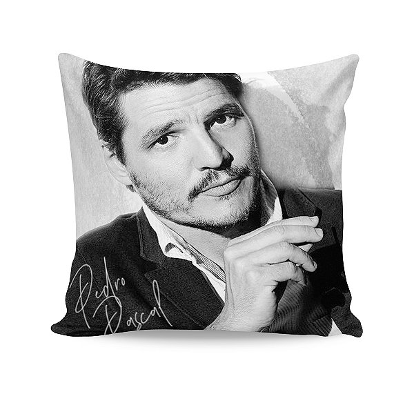 Almofada Pedro Pascal Foto Rosto Petro e Branco M2