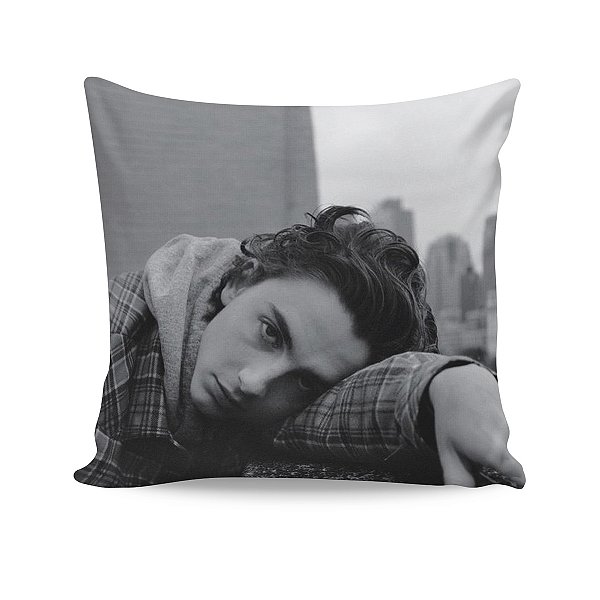 Almofada Timothee Chalamet Duna Foto Pose Preto e Branco M2