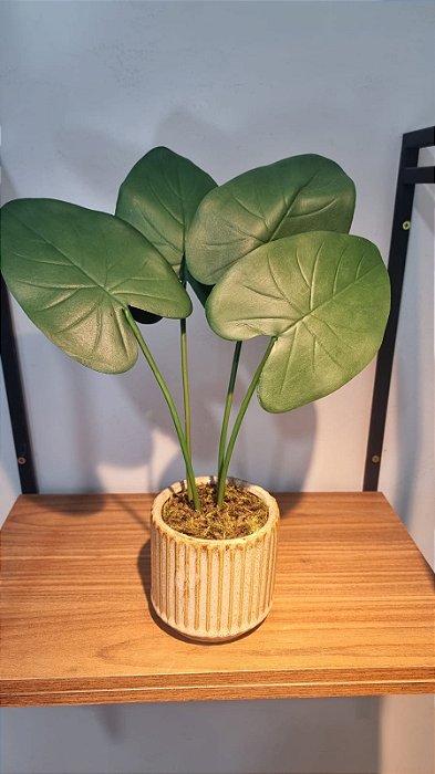 Arranjo Verde Com Philo E Vaso de Cerâmica Bege 45cm