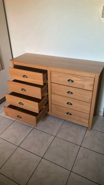 CÔMODA 8 GAVETAS 1.25 X 0.85 TOPAZIO COR FREIJO