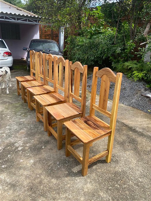 CADEIRA DE MADEIRA