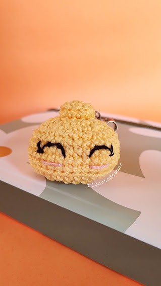 Chaveiro de Cuscuz Peitinho  - Amigurumi