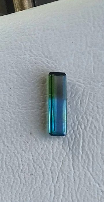 TURMALINA BICOLOR