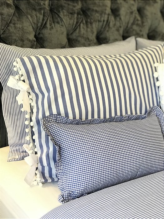 Almofadinha com babados xadrez vichy