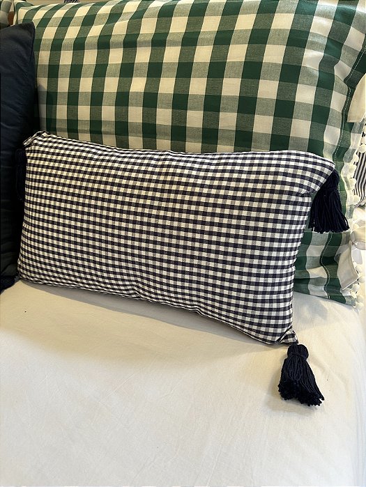 Almofadinha retangular em xadrez vichy com Tassel