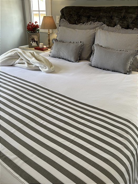 Conjunto Oliva com fronhas, almofadas e peseira