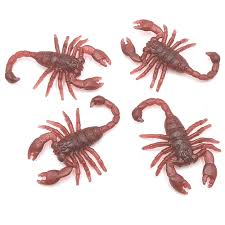 ESCORPIÃO FAKE DE PLASTICO