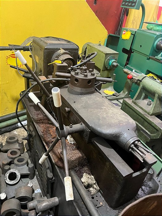 Torno Revolver AMA 1"1/2 TR4
