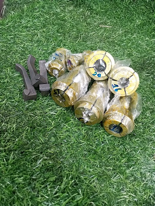 Pinças Torno A25/A15 + Jogo de Garra