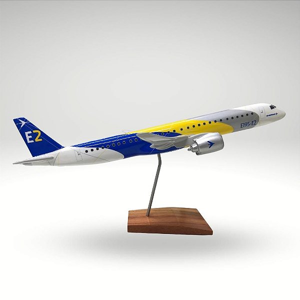 Maquete E195-E2 / 1:100