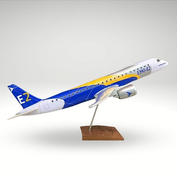 Maquete E190-E2 / 1:100