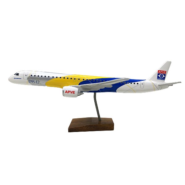 Maquete E195 E2 - APVE / 1:150