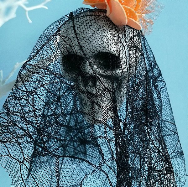 Crânio com Véu e Flor Halloween – 40cm - Enfeite Decorativo de Isopor