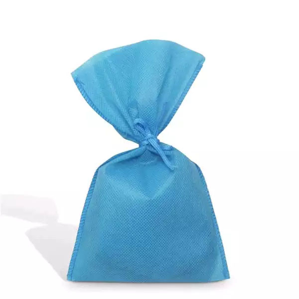 Sacolinha Surpresa TNT Azul Claro com Fita 11x20cm - 10 Unidades