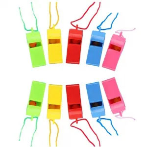 Apito de Plástico Colorido com Cordão - 12 Unidades