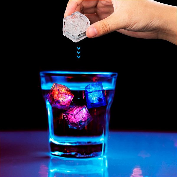 Cubo de Gelo Artificial Led Pisca Colorido - 1 Unidade