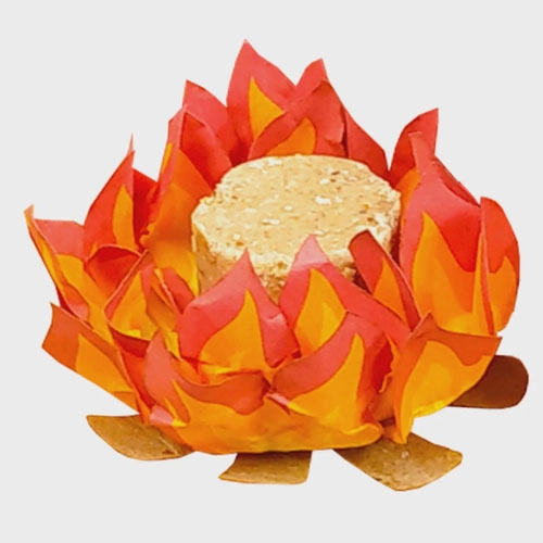 Forminha para Doces Finos em Forma de Fogueira para Decoração Junina - 24 Unidades