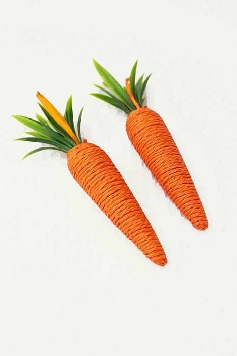 Cenoura Trançada Decorativa 14cm – 2 Unidades