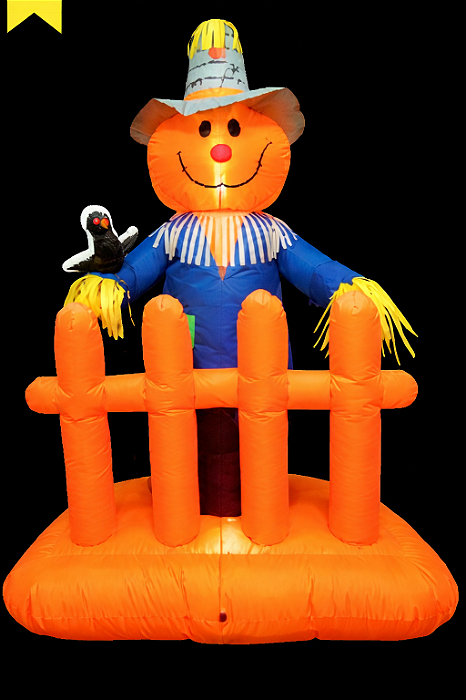 Inflável Boneco Espantalho Junino Na Cerca com LED 1,50m – Bivolt