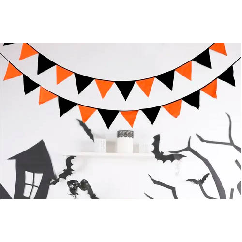 Bandeirinha Triangular Halloween em Papel de Seda 10 Metros com 20 Bandeirinhas