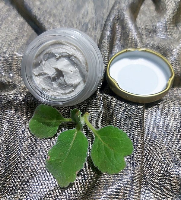 Máscara Facial De Porcelana Esfoliante Vegana - Cristais de Quartzo, Dolomita, Rosa Mosqueta 55 G