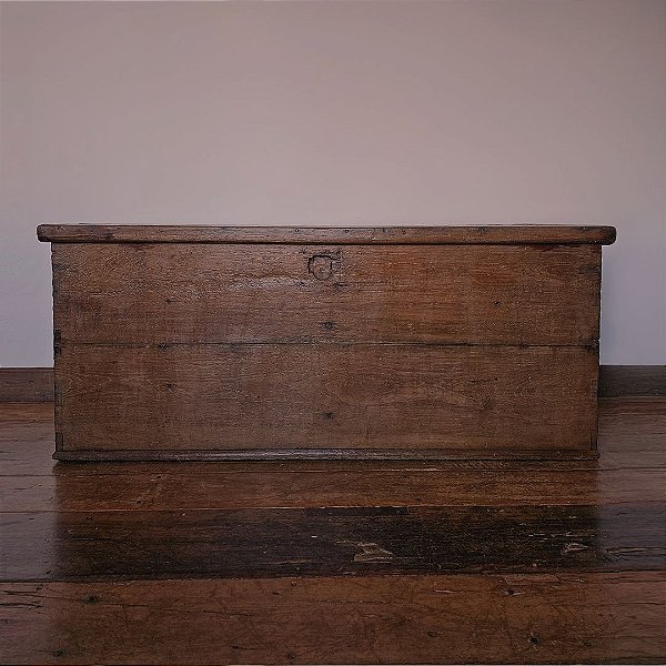 Baú c/ Interior Dividido em Dois Compartimentos - 171x66cm (L x P)