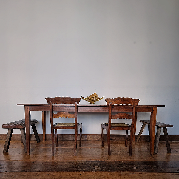 Mesa de Refeição Rústica com Pés Retos, MG - 79x208cm (L x C)