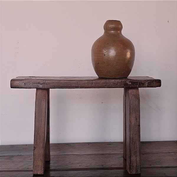 Banquinho Retangular da Década de 40 - (40x65x26 cm)